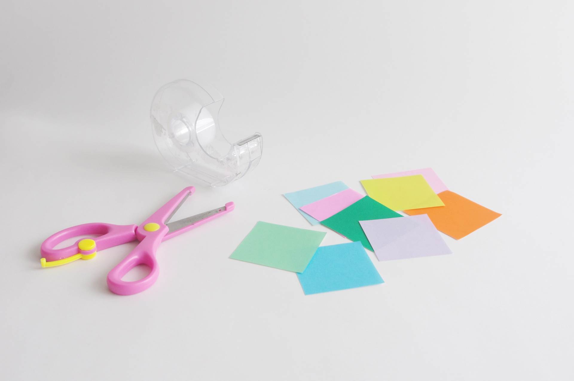 はさみ・テープ・折り紙