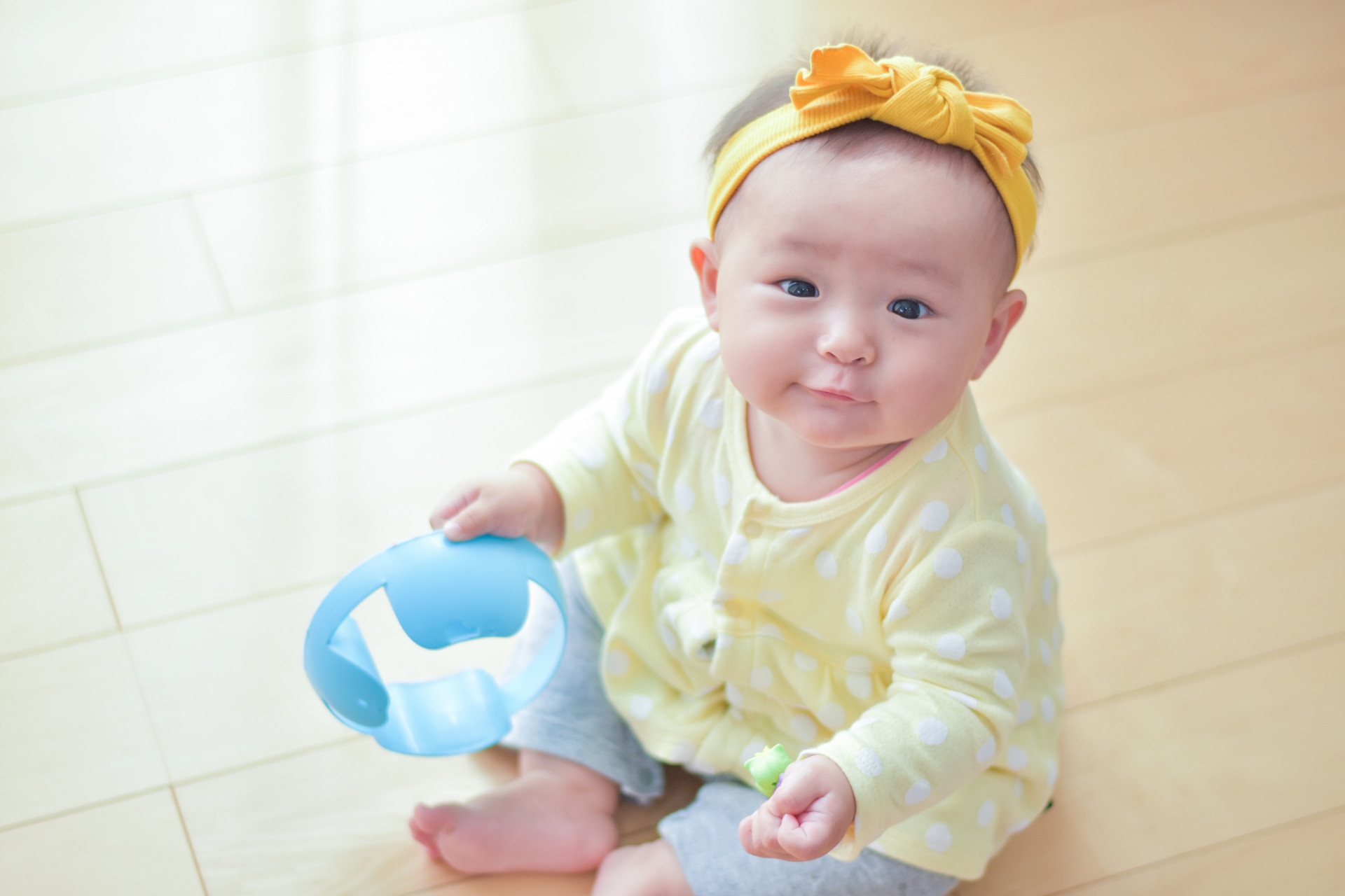 笑顔の赤ちゃん