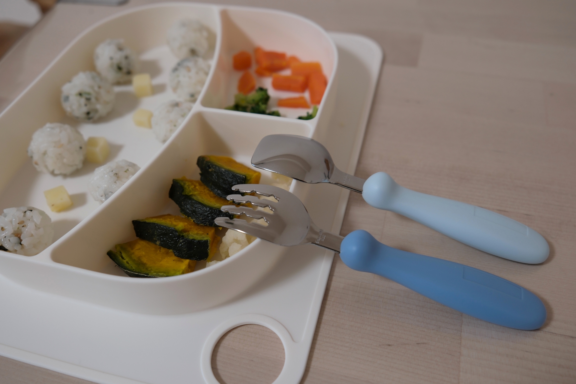 食事とカトラリー