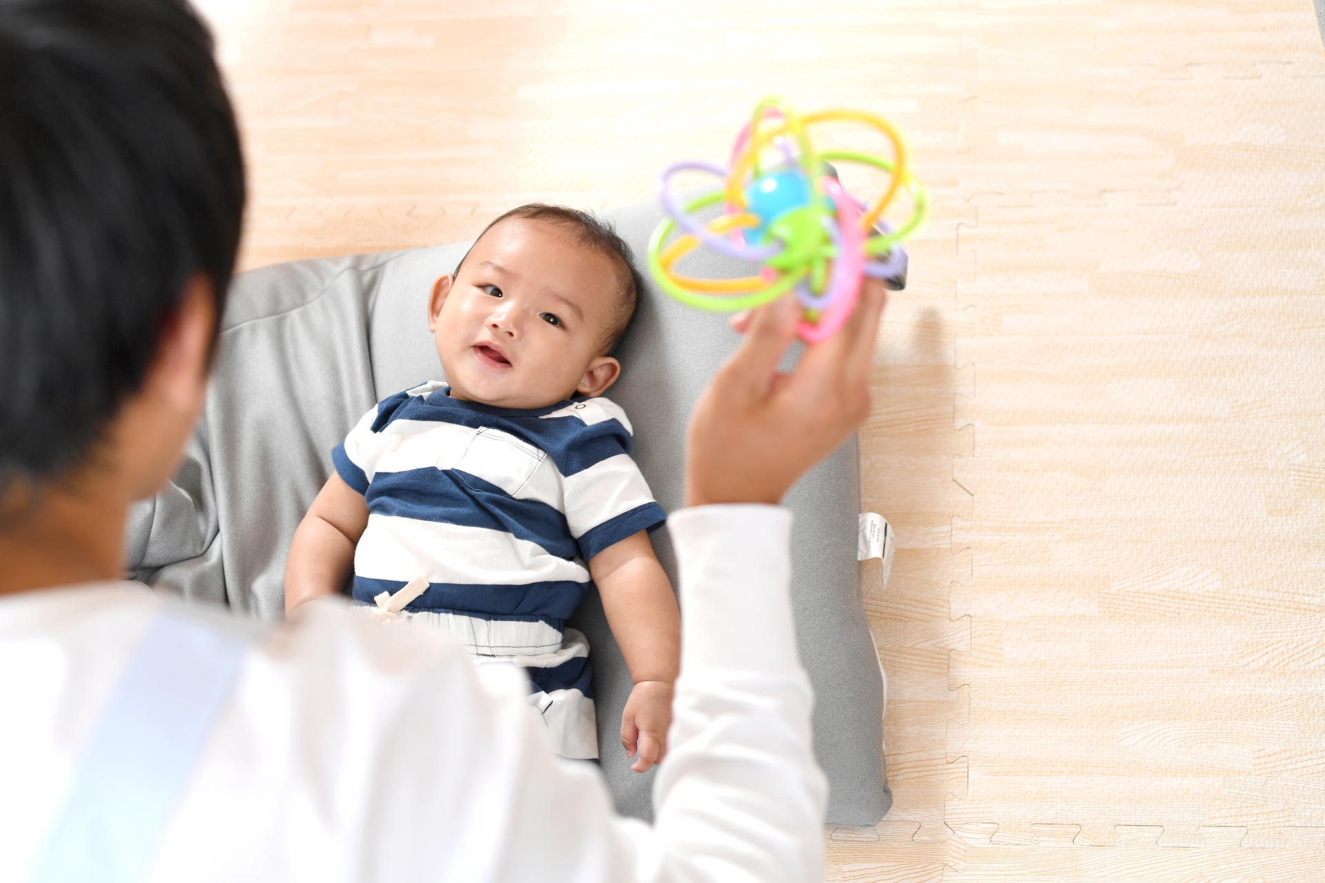 0歳から習い事はできる？赤ちゃんにおすすめの習い事や選び方、費用の目安を解説