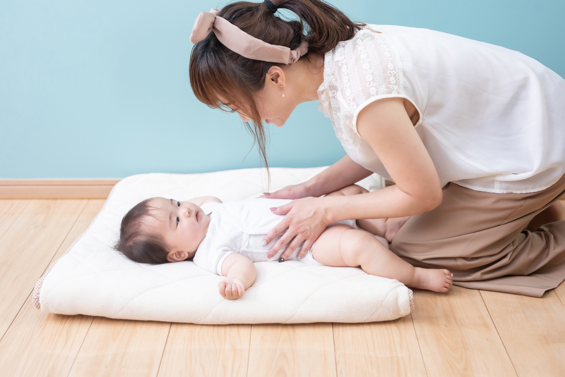 生後1ヶ月の赤ちゃんが夜寝ない原因は？効果的な対策や寝かしつけのコツも紹介