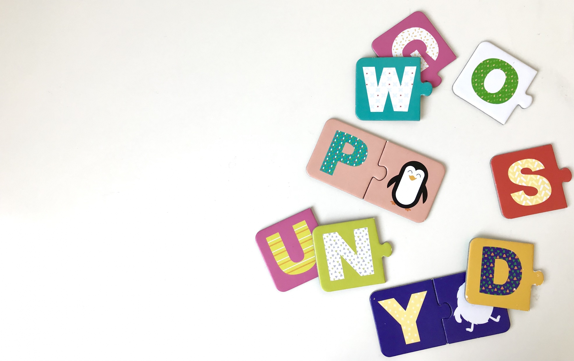 フラッシュカードの危険性とは？効果や弊害について詳しく解説